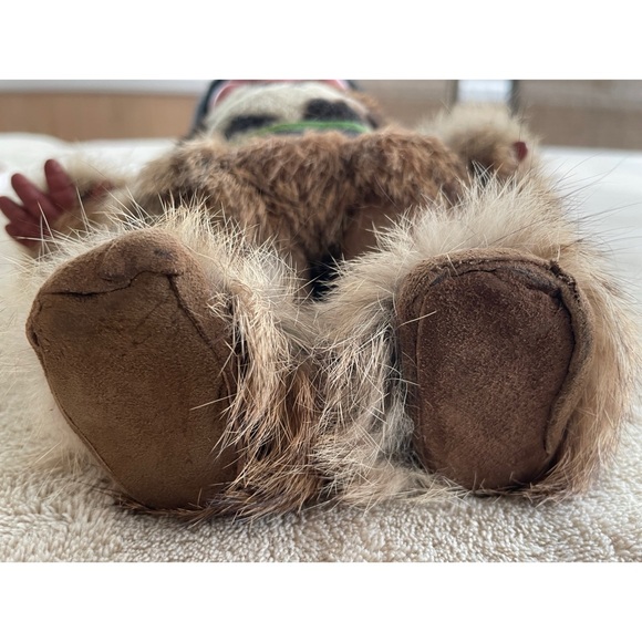 Vintage 11” Alaska Eskimo Souvenir Doll Real Fur Parka & Boots 1960s - Picture 6 of 8